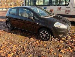 Schwarz Gebraucht 2006 Fiat Punto Kombi | 850 €