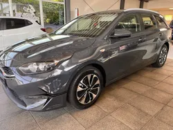 Blau Neu 2025 Kia Ceed Sportswagon Vision Kombi | 22.400 € (Etwas zu teuer)