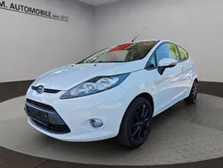 Weiß Gebraucht 2012 Ford Fiesta Champions Edition Kleinwagen | 2.990 € (Guter Preis)