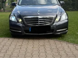 Grau Gebraucht 2010 Mercedes E350 Avantgarde Kombi | 12.499 € (Fairer Preis)