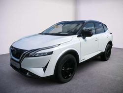 Pearl white / black Gebraucht 2024 Nissan Qashqai Black Edition SUV | 29.990 € (Superpreis)