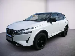 Pearl white / black Gebraucht 2024 Nissan Qashqai Black Edition SUV | 29.990 € (Superpreis)