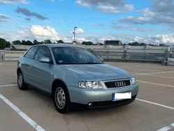 Silber Gebraucht 2001 Audi A3 Ambiente Limousine | 900 € (Superpreis)