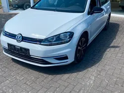 Weiß Gebraucht 2019 VW Golf VII IQ Drive Kombi | 14.900 € (Guter Preis)