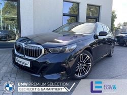 Carbonschwarz Gebraucht 2025 BMW 520 M Sport Kombi | 50.430 € (Superpreis)