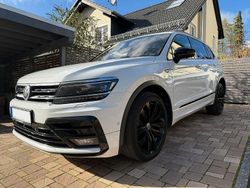 Weiß Gebraucht 2019 VW Tiguan Allspace R-line SUV | 28.700 € (Etwas zu teuer)