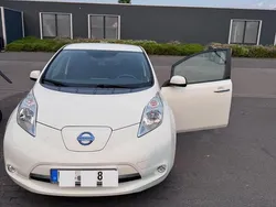 Weiß Gebraucht 2016 Nissan Leaf Kleinwagen | 8.500 €