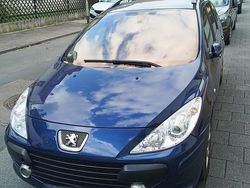 Blau Gebraucht 2006 Peugeot 307 Kombi | 1.800 € (Teuer)