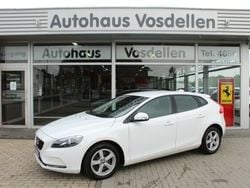 Weiß Gebraucht 2014 Volvo V40 Kinetic Kombi | 11.990 € (Fairer Preis)