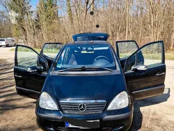 Schwarz Gebraucht 2004 Mercedes A160 Kleinwagen | 1.300 € (Fairer Preis)