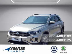Silber / ivory silver (metallic) Gebraucht 2024 VW T-Roc Move SUV | 32.990 € (Fairer Preis)