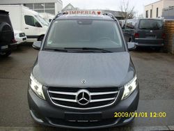 Grau Gebraucht 2018 Mercedes V220 Edition Van / Kleinbus | 29.749 € (Guter Preis)