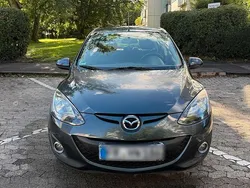 Grau Gebraucht 2011 Mazda 2 Kleinwagen | 5.000 € (Fairer Preis)