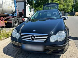 Schwarz Gebraucht 2006 Mercedes C160 Coupé | 2.300 € (Fairer Preis)