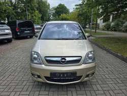 Gold Gebraucht 2009 Opel Meriva Innovation Van / Kleinbus | 4.999 € (Fairer Preis)