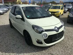 Weiß Gebraucht 2012 Renault Twingo Liberty Kleinwagen | 4.900 € (Etwas zu teuer)