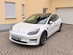 Weiß Gebraucht 2021 Tesla Model 3 Standard Range Plus Limousine | 22.900 € (Guter Preis)