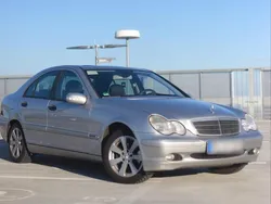 Silber Gebraucht 2004 Mercedes C180 Limousine | 1.950 € (Guter Preis)