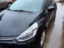 Schwarz Gebraucht 2018 Renault Clio IV Intens Limousine | 10.600 € (Fairer Preis)