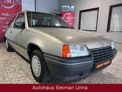 Gold Gebraucht 1988 Opel Kadett Limousine | 3.990 €