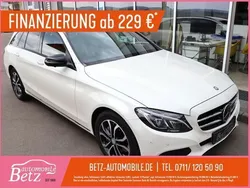 Weiß (diamantweiß) Gebraucht 2015 Mercedes C250 Night Kombi | 22.990 € (Fairer Preis)