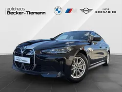Saphirschwarz Gebraucht 2023 BMW i4 Limousine | 35.910 € (Superpreis)