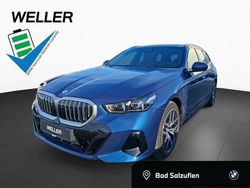 Phytonicblau (blau) Gebraucht 2025 BMW 550e M Sport Kombi | 70.650 € (Guter Preis)