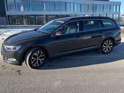 Grau Gebraucht 2017 VW Passat Kombi | 9.999 € (Guter Preis)