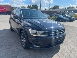 Deep black perleffekt Gebraucht 2018 VW Tiguan Comfortline SUV | 20.990 € (Fairer Preis)