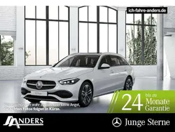Opalithweiß Gebraucht 2021 Mercedes C200 Avantgarde Kombi | 39.950 € (Teuer)