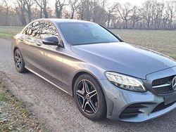 Grau Gebraucht 2020 Mercedes C220 AMG line Limousine | 21.400 € (Fairer Preis)