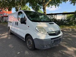 Weiß Gebraucht 2009 Opel Vivaro Van | 4.500 € (Guter Preis)