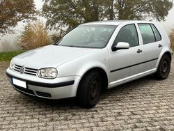 Silber Gebraucht 2003 VW Golf IV Limousine | 800 € (Superpreis)