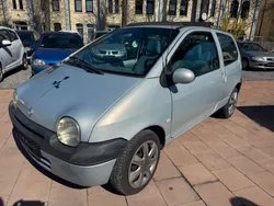 Grau Gebraucht 2004 Renault Twingo Kleinwagen | 1.390 € (Fairer Preis)