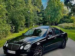 Schwarz Gebraucht 2002 Mercedes E270 Limousine | 7.000 €