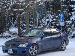 Blau Gebraucht 2000 Lexus IS200 Limousine | 4.200 €