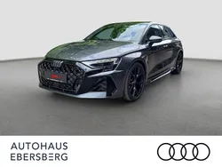 Grau Neu 2025 Audi RS3 Sportback Sport Kleinwagen | 74.690 € (Fairer Preis)