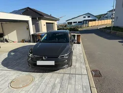 Grau Gebraucht 2023 VW Golf VIII Active Kombi | 19.499 € (Guter Preis)