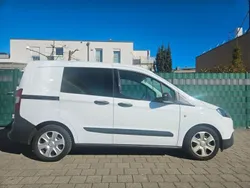 Ford Courier
