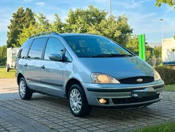 Grau Gebraucht 2005 Ford Galaxy Van / Kleinbus | 2.200 €