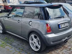 Grau Gebraucht 2003 Mini Cooper S Kleinwagen | 8.290 €