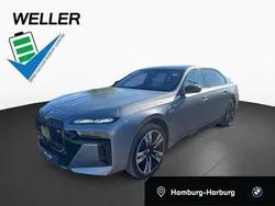 Grau Gebraucht 2024 BMW M760e Executive Limousine | 119.980 € (Fairer Preis)