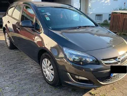 Grau Gebraucht 2013 Opel Astra Active Kombi | 3.700 € (Fairer Preis)