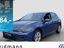 Anemonenblau metallic Gebraucht 2024 VW Golf VIII Life Limousine | 24.850 € (Fairer Preis)