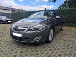 Grau Gebraucht 2011 Opel Astra Cosmo Limousine | 5.900 € (Fairer Preis)