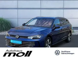 Blau Gebraucht 2024 VW Passat Business Kombi | 34.590 € (Fairer Preis)