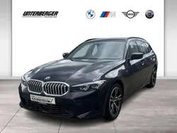 Schwarz Gebraucht 2024 BMW 330 M Sport Kombi | 40.690 €