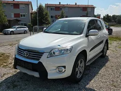 Weiß Gebraucht 2013 Toyota RAV4 Travel SUV | 7.599 € (Fairer Preis)