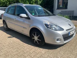 Silber Gebraucht 2010 Renault Clio II Dynamique Limousine | 2.990 € (Fairer Preis)