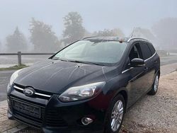Schwarz Gebraucht 2014 Ford Focus Kombi | 3.100 € (Superpreis)
